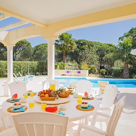 Villa In Golden Triangle With Private Pool Almancil